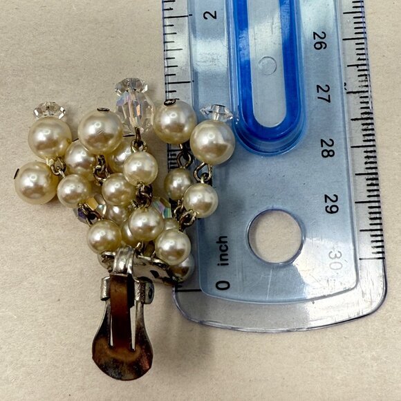 Vintage Imitation Pearl Dangle Drop Earrings Silver-Tone Mid Century Clip-on - Picture 7 of 7